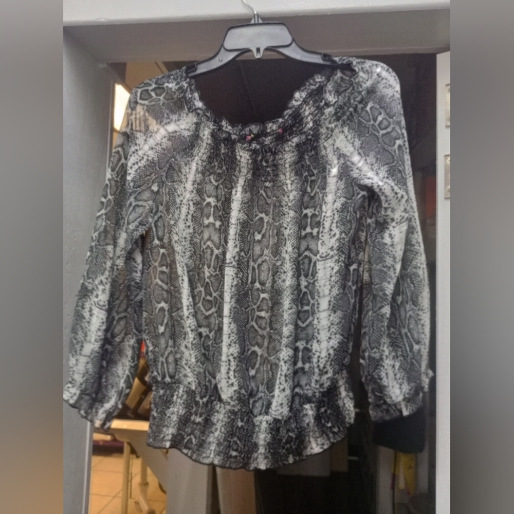 Women's snake skin print blouse